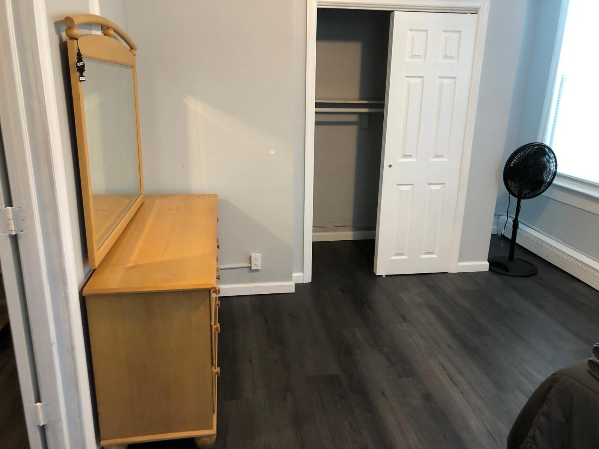 Private 2-Bedroom With Free Parking And Direct Bus To Nyc Manhattan Only 2 Blocks Away Linden Eksteriør bilde